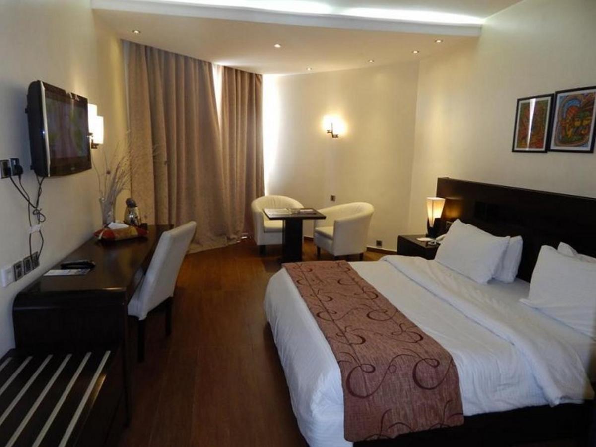 Room In Lodge - Hotel Presidential Port Harcourt Eksteriør billede